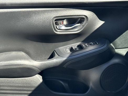 Used 2026 Honda HR-V LX image 15