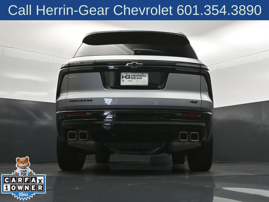 Used 2026 Chevrolet Traverse RS w/ LPO, Floor Liner Package FWD image 41
