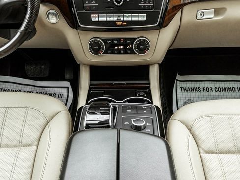 Used 2019 Mercedes-Benz GLS 450 4MATIC image 12