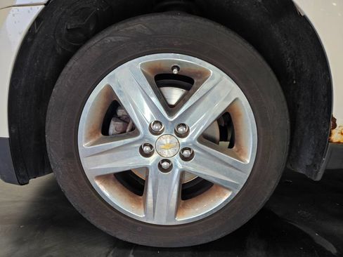 Used 2014 Chevrolet Equinox LTZ AWD/4WD image 17