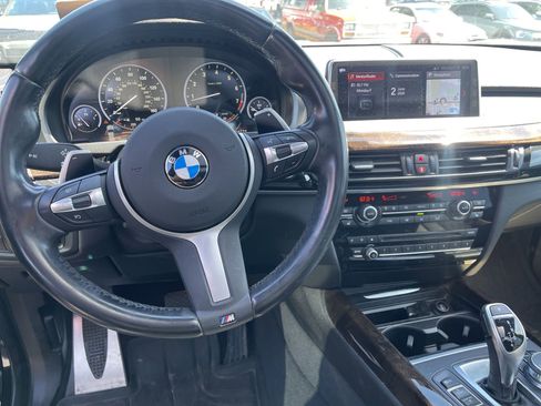 Used 2018 BMW X5 xDrive35i w/ M Sport Package AWD/4WD image 7
