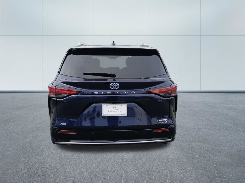 Used 2021 Toyota Sienna Limited AWD/4WD image 4
