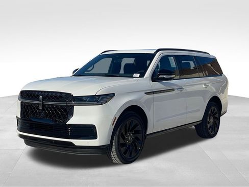 New 2025 Lincoln Navigator Reserve w/ Jet Appearance Package image 1