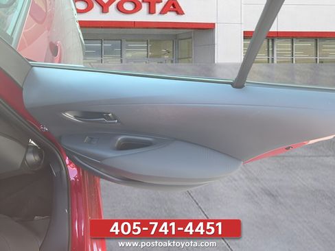 Used 2025 Toyota Corolla LE FWD image 29