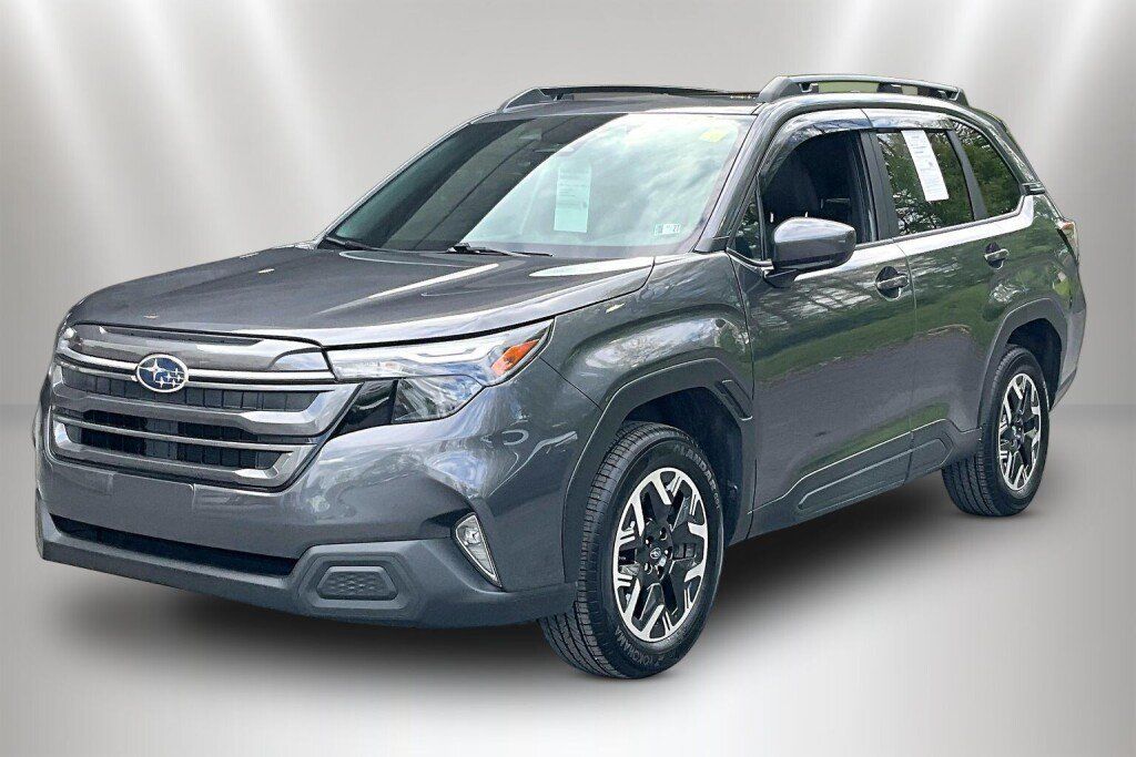 Used 2026 Subaru Forester Premium AWD/4WD image 3