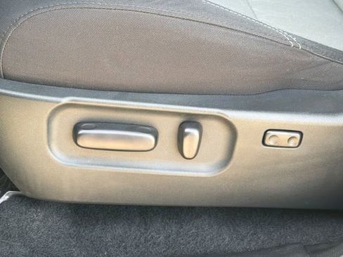 Used 2023 Toyota Tacoma TRD Off-Road image 21