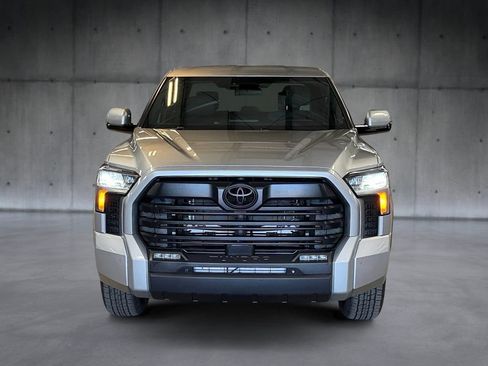Used 2025 Toyota Tundra SR5 w/ SR5 Convenience Package AWD/4WD image 8