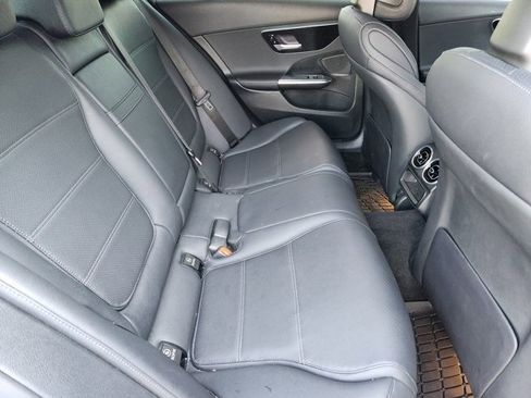 Used 2024 Mercedes-Benz C 300 Sedan image 31