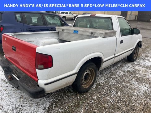 Used 2002 Chevrolet S10 Pickup 2WD Regular Cab image 9