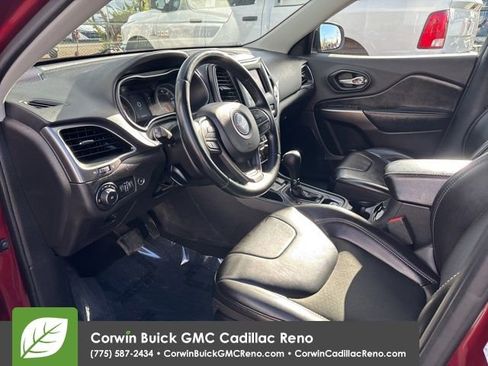 Used 2019 Jeep Cherokee Latitude Plus w/ Comfort/Convenience Group image 13