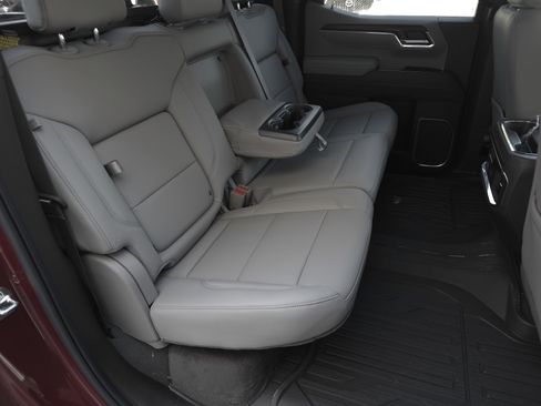 New 2026 GMC Sierra 1500 SLT w/ SLT Premium Package AWD/4WD image 36