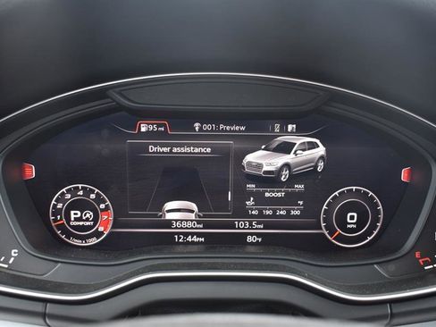 Used 2018 Audi SQ5 Prestige w/ Prestige Package image 17