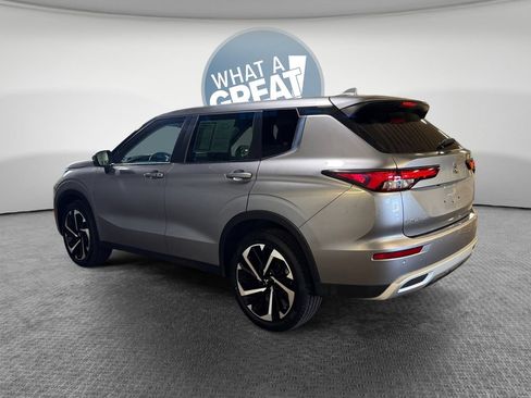 Used 2022 Mitsubishi Outlander SE AWD/4WD image 6