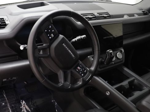 Used 2026 Land Rover Defender 110 X-Dynamic SE AWD/4WD image 6