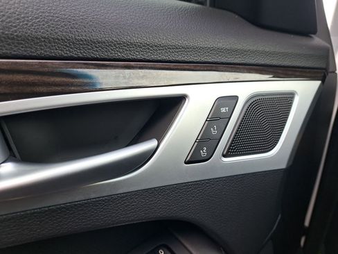 Used 2015 Hyundai Genesis 3.8 w/ Option Group 03 image 34