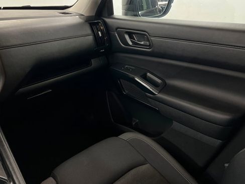 Used 2024 Nissan Pathfinder SV AWD/4WD image 10