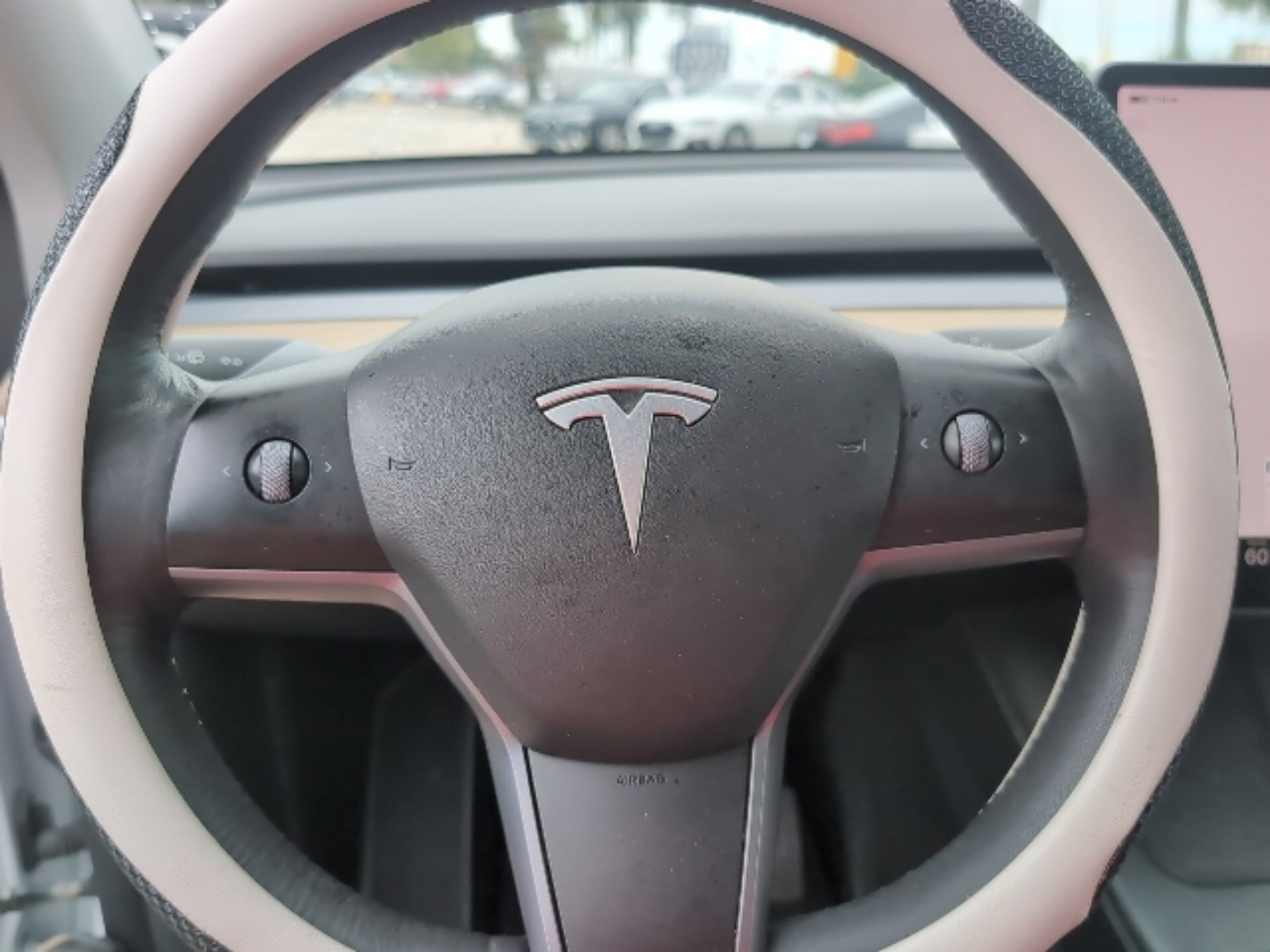 Used 2022 Tesla Model Y Long Range AWD/4WD image 11