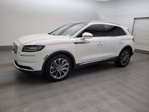 Used 2021 Lincoln Nautilus Reserve w/ Cargo Utility Package AWD/4WD image 2
