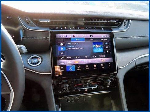 New 2025 Jeep Grand Cherokee L Limited image 17