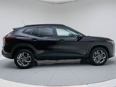 New 2026 Chevrolet Trax LT w/ LT Convenience Package image 9