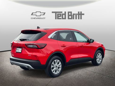 Used 2024 Ford Escape Active w/ Tech Pack #1 AWD/4WD image 4