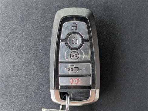 Used 2023 Ford F150 Platinum image 37