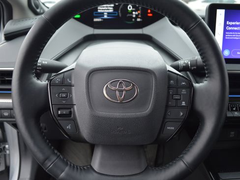 Used 2023 Toyota Prius Limited image 11
