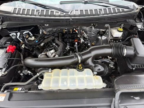 Used 2022 Ford Expedition Max Limited image 27