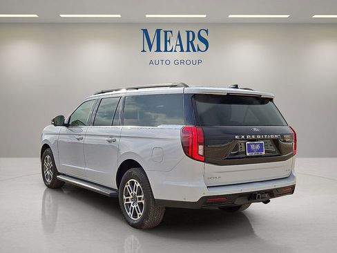 Used 2025 Ford Expedition Max Active image 3