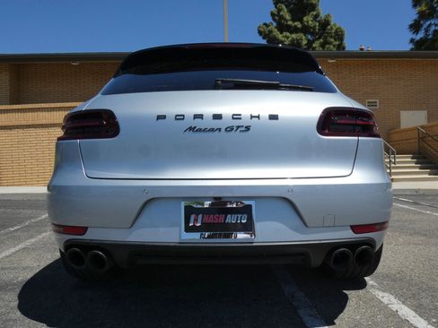 Used 2017 Porsche Macan GTS image 10
