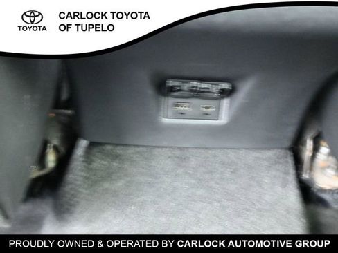 Used 2025 Toyota Camry SE w/ Convenience Package image 23