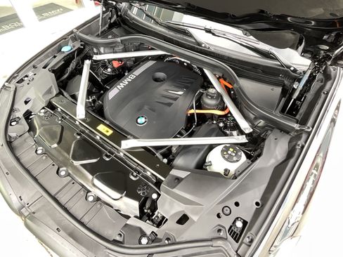 Certified 2025 BMW X5 xDrive50e w/ M Sport Package image 34