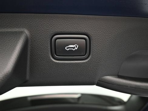 Certified 2025 Kia Seltos EX AWD/4WD image 22