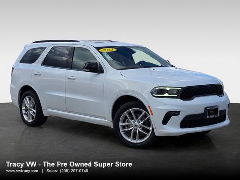 Used 2023 Dodge Durango GT image 1