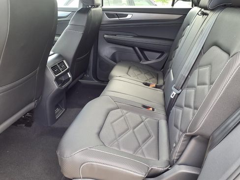 New 2026 Volkswagen Atlas Cross Sport SE AWD/4WD image 8
