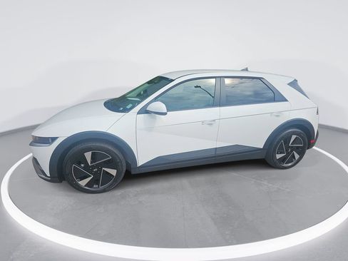 New 2026 Hyundai Ioniq 5 SEL RWD image 8