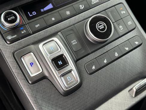 Used 2023 Hyundai Palisade Limited FWD image 21