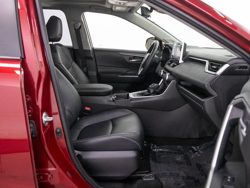 Used 2020 Toyota RAV4 XLE Premium AWD/4WD image 11