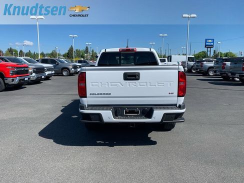 Used 2022 Chevrolet Colorado Z71 AWD/4WD image 6
