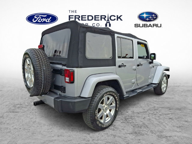 Used 2017 Jeep Wrangler Unlimited Sahara w/ Connectivity Group AWD/4WD image 4