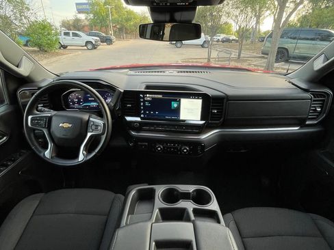 Used 2025 Chevrolet Silverado 1500 LT image 10