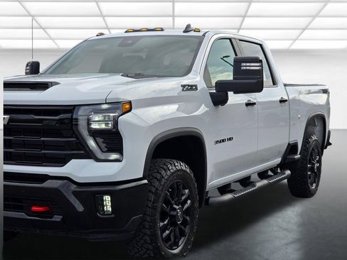 New 2026 Chevrolet Silverado 3500 LT w/ Trail Boss Package image 41
