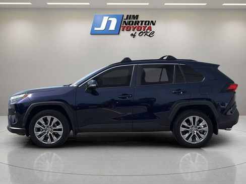 Used 2023 Toyota RAV4 XLE Premium FWD image 8