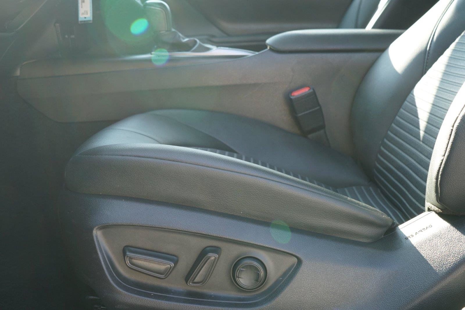 Used 2024 Toyota Camry SE FWD image 21