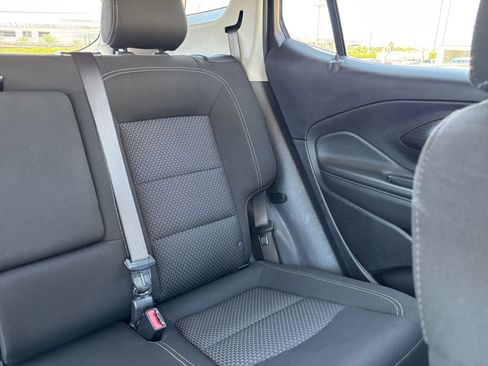 Used 2024 GMC Terrain SLE FWD image 35