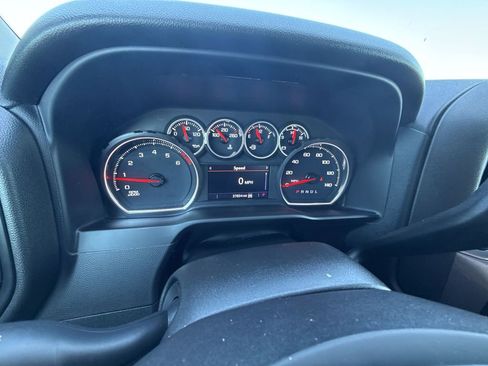 Certified 2022 Chevrolet Silverado 2500 Custom w/ Custom Convenience Package AWD/4WD image 18