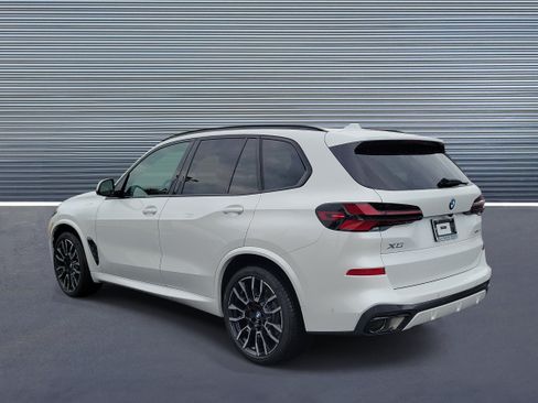 New 2026 BMW X5 xDrive40i w/ M Sport Package AWD/4WD image 4