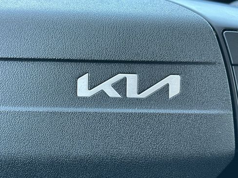 Used 2025 Kia K4 FWD image 37
