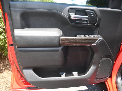 Used 2019 Chevrolet Silverado 1500 LT w/ All-Star Edition RWD image 9