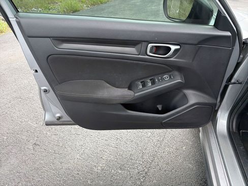 Used 2022 Honda Civic Sport image 11